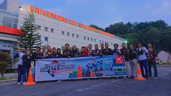 Kompetisi Safety Riding Regional Sumbar Honda Community