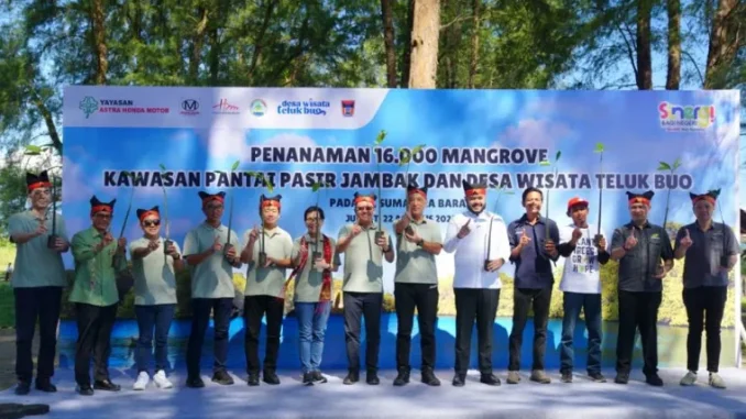 Penanaman Mangrove Honda Hayati